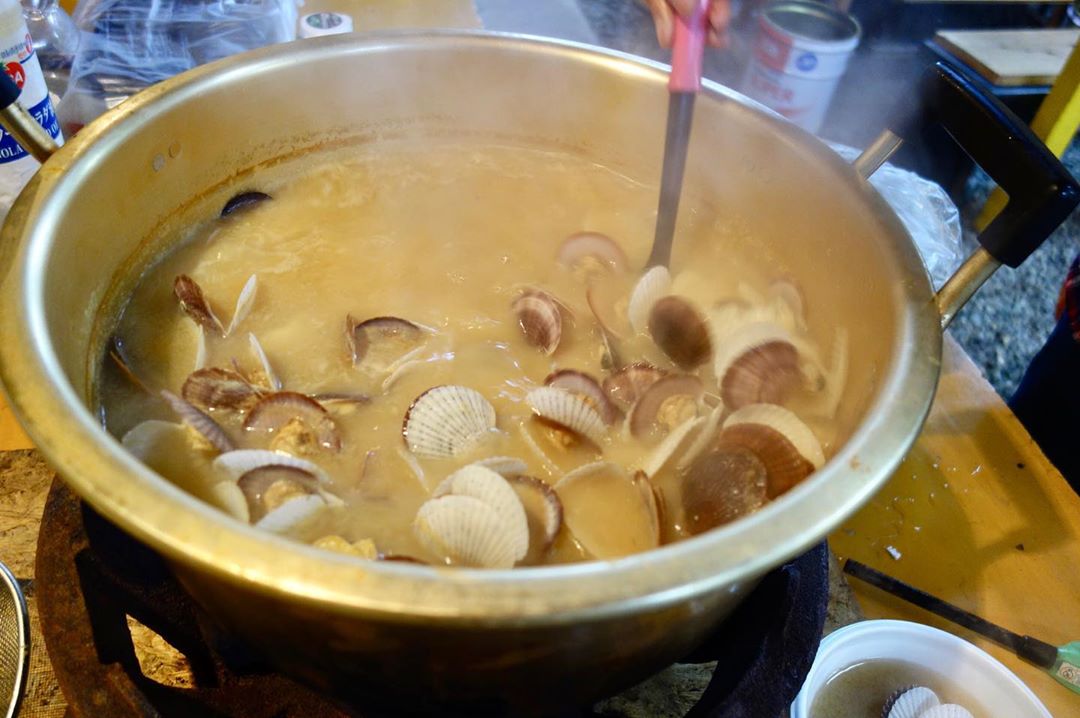 羅臼町でのホタテの稚貝を使った味噌汁