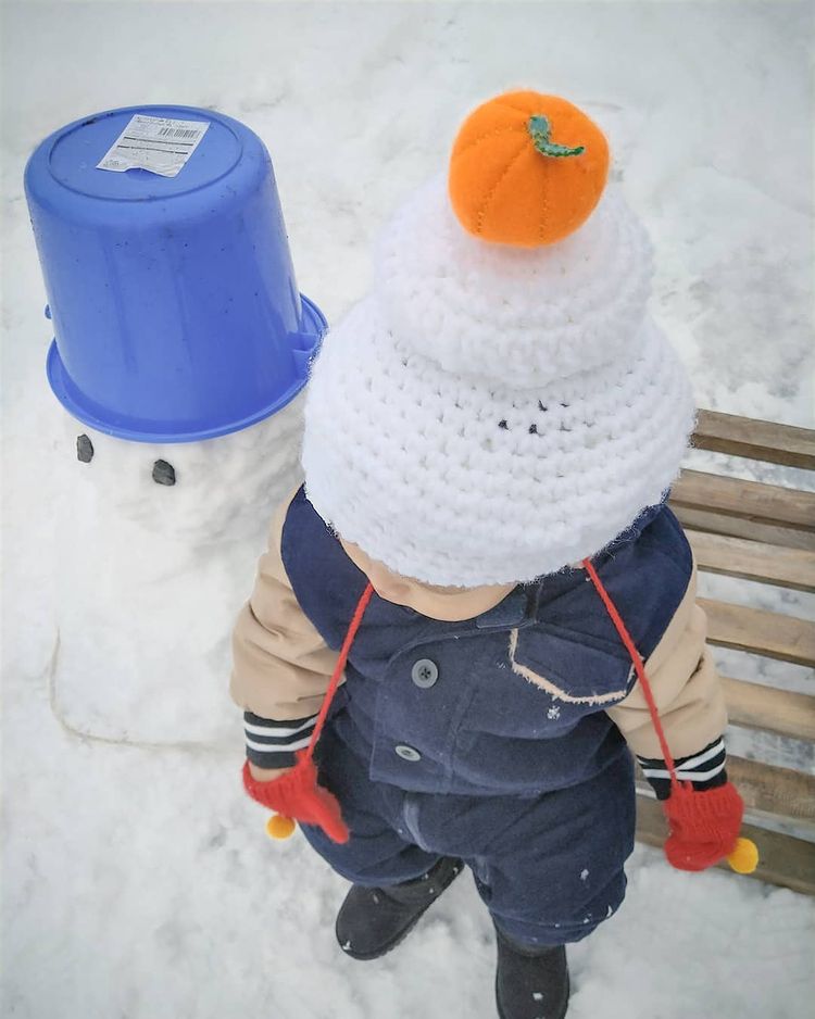 Child and Snowmen in Asahikawa