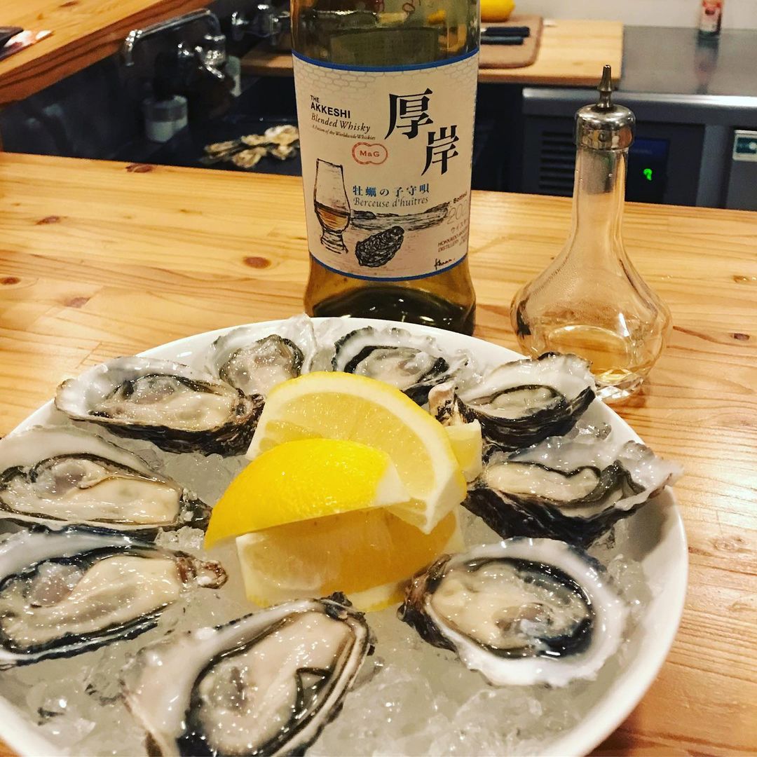 Oysters and whiskey (Akkeshi)